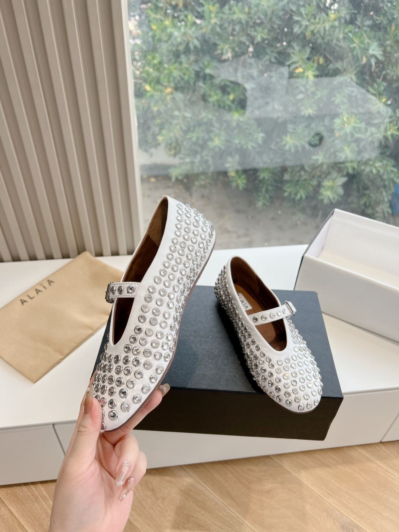 Alaia Flat Shoes